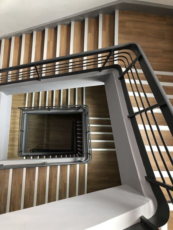 pose-revetement-escaliers